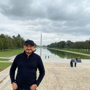 Meet your Posher, Manuel